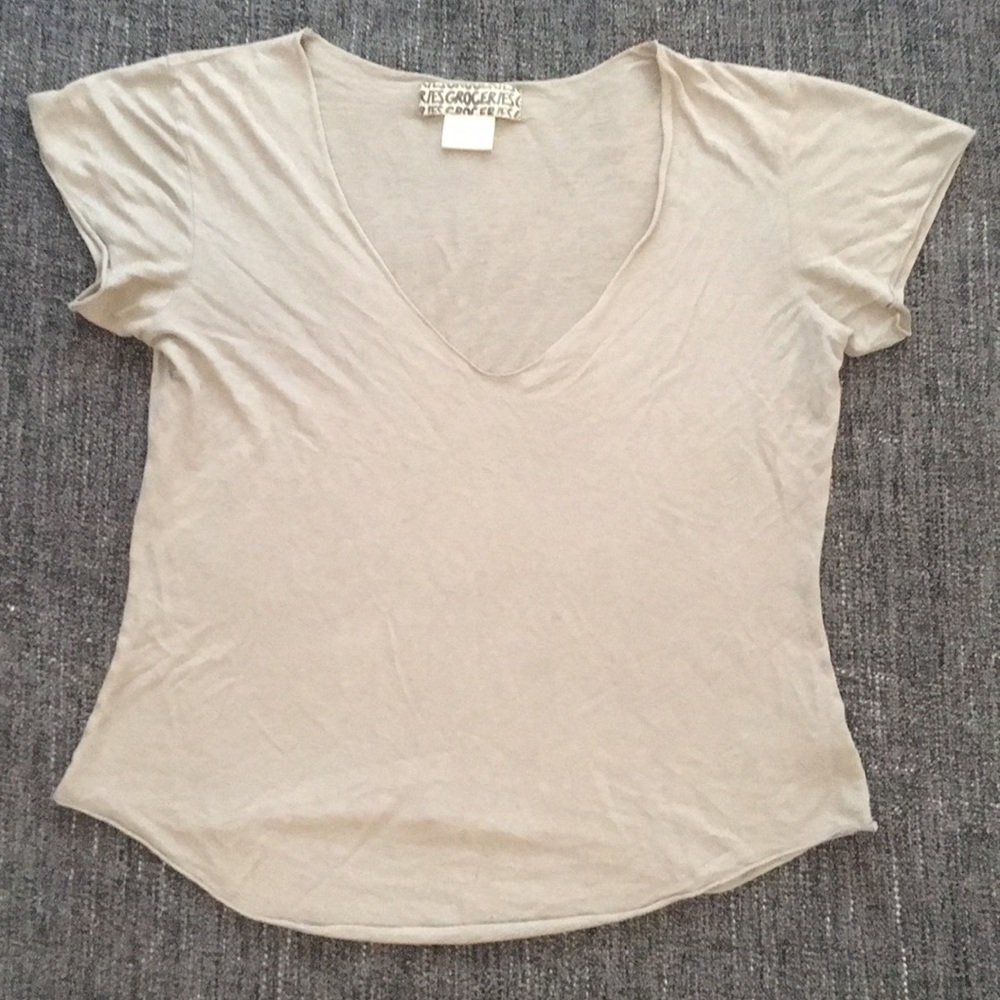 GROCERIES Deep V T-shirt Organic Cotton